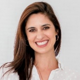 Dr Raquel Correia, M.D., MBA